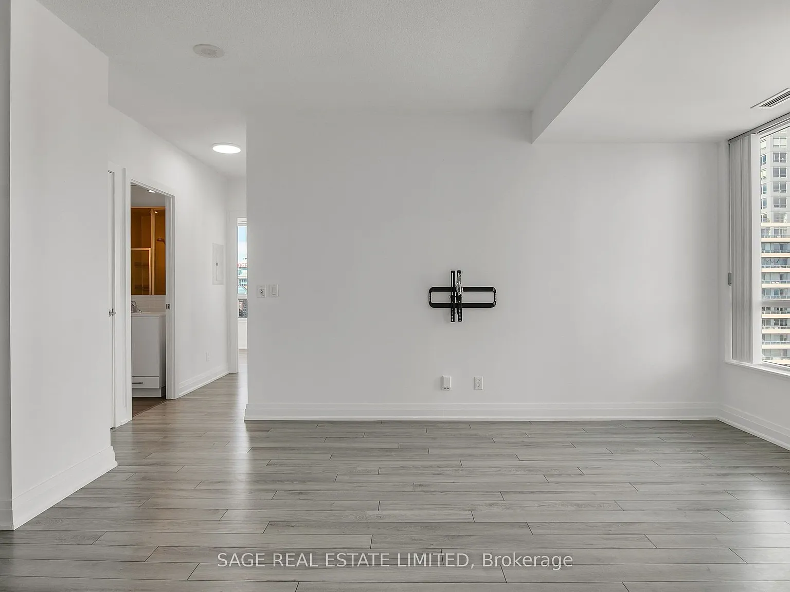 2 bed, $3,250 — Photo 3