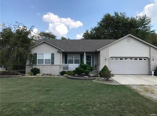 4818 Cedar Spring Dr, Highland, IL 62249