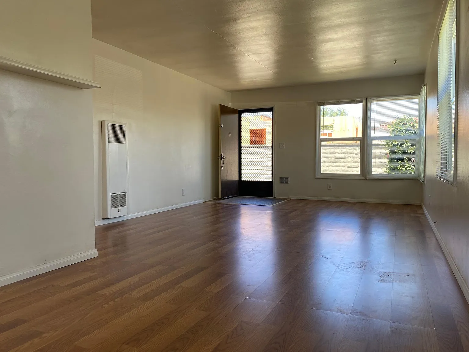 917 N Philadelphia St — Photo 3