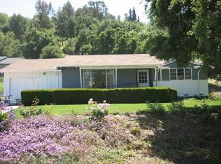 80 Monterey Dr, Oak View, CA 93022