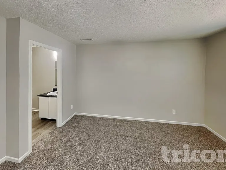 6238 Monteo Ln — Photo 7