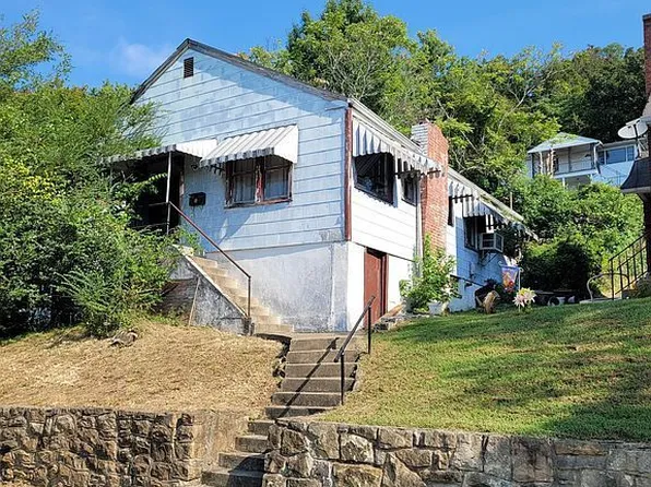 1006 Adele St, Charleston, WV 25302
