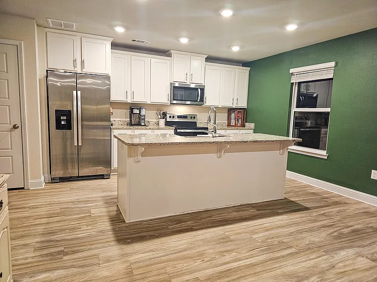5440 Leeds Ln — Photo 5