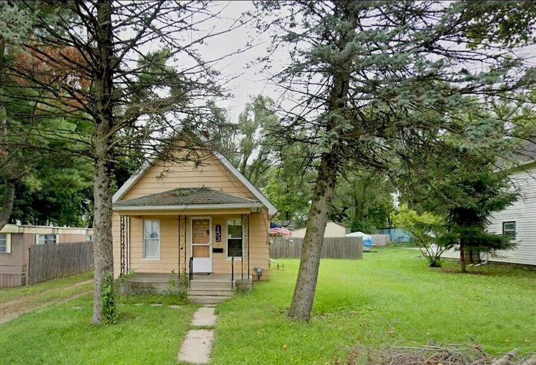 153 Mantle Ave photo 1