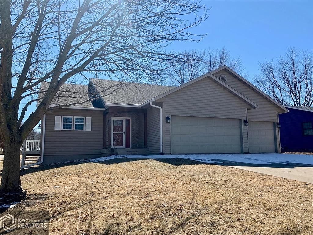 300 Elm Dr, Creston, IA 50801 Zillow