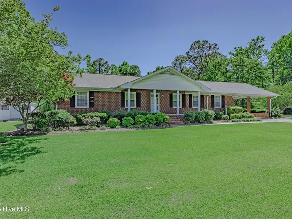 608 E Stanford Street, Beulaville, NC 28518