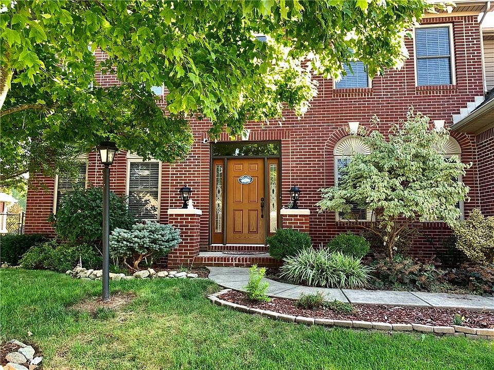 1st image of 1353 Malone Ct