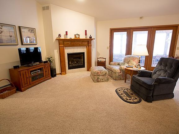 2nd image of 12667 Pineridge Dr