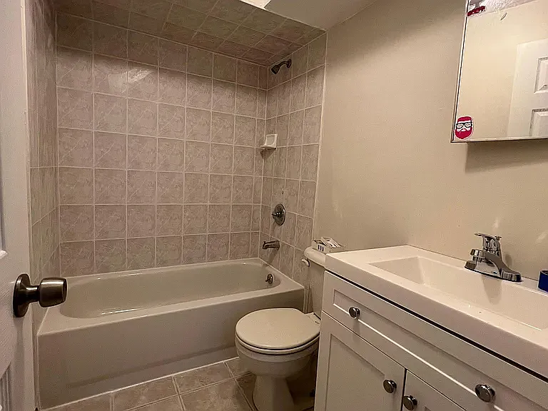 291 Lockman Ave #2 — Photo 23
