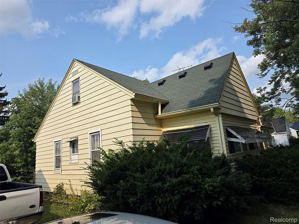 1st image of 573 E Kennett Rd
