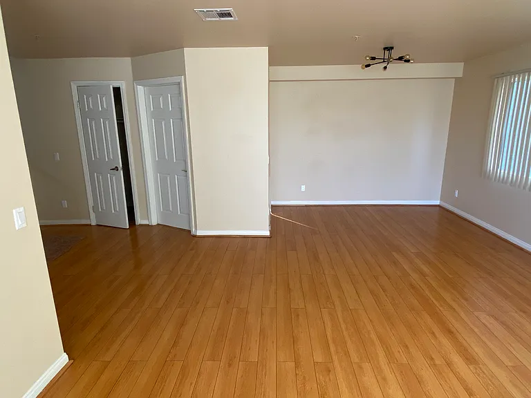6912 Coldwater Canyon Ave #102 — Photo 3