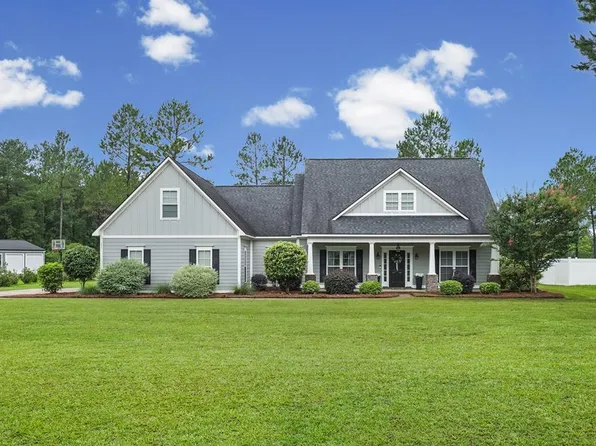 156 Brittany Lakes Dr, Leesburg, GA 31763