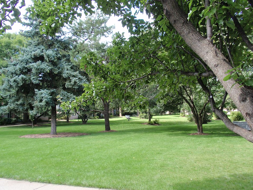1st image of 843 Westmoreland Dr #2FLW3