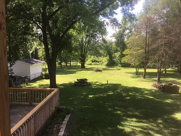 4th image of 2718 Greenwood Ln
