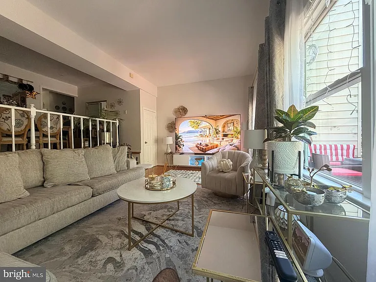 6332 Teakwood Ct — Photo 17