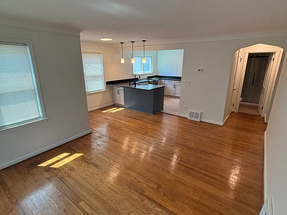 3344 Berea Rd