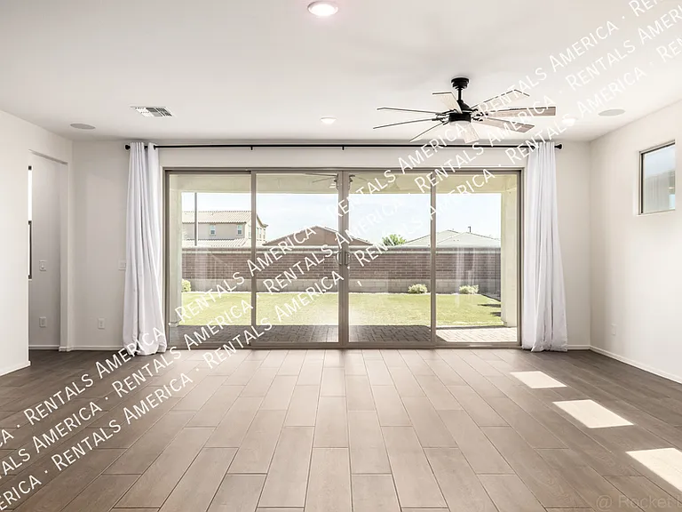 13695 N 145th Dr — Photo 23