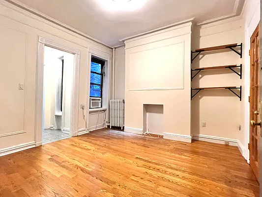 Rented by Compass | media 9