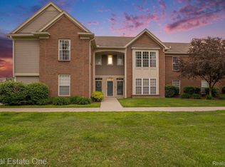 51827 NW Lionel Ln SW, New Baltimore, MI 48051