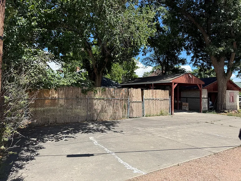 704 Whipple Ave — Photo 23