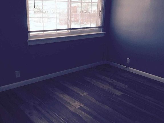 4th image of 1240 Huckleberry St