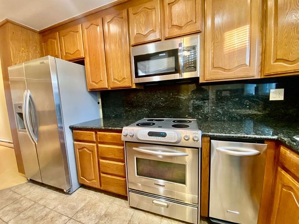 1st image of 1526 Pine Glen Ct