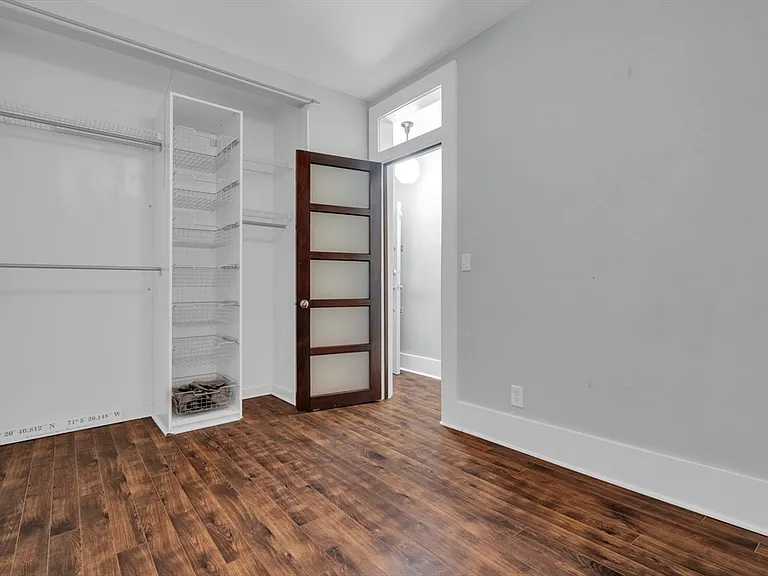 65 Burbank St #14 — Photo 9