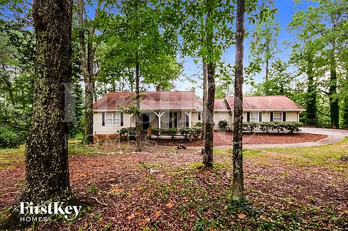 1105 Honeysuckle Dr Photo 1