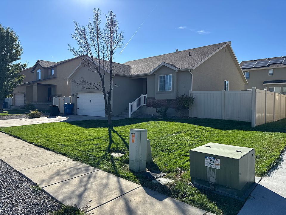 1st image of 699 N Devonshire Dr
