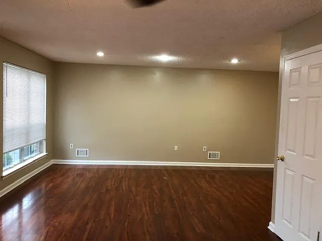 1603 Breckenridge Dr — Photo 8