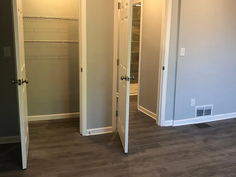 303 Oak St #2 — Photo 9