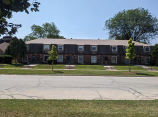 5137 W Keefe Ave, Milwaukee, WI 53216