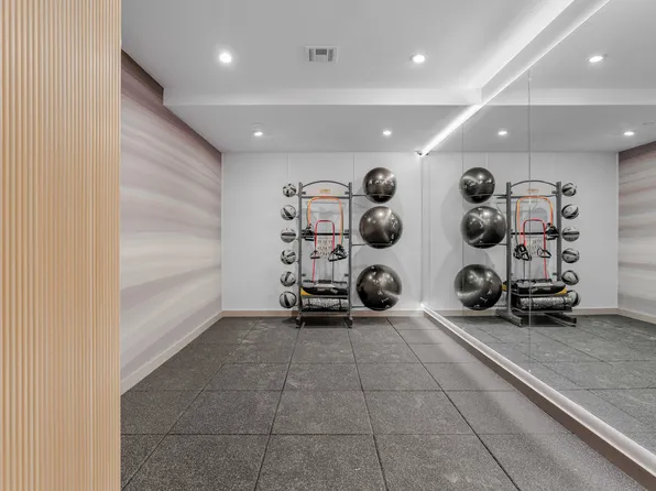 2-24 26th Avenue image 7 of 22