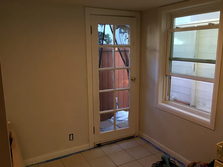 425 35th Pl #A — Photo 3