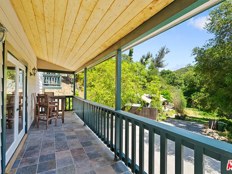 20912 Fontaine Rd — Photo 16