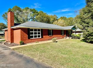 381 Chester Levee Rd, Jackson, TN 38301