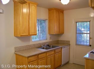 3236 Montrose Ave APT A, La Crescenta, CA 91214