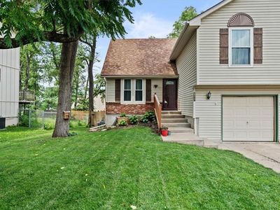 8217 Switzer St, Overland Park, KS, 66214