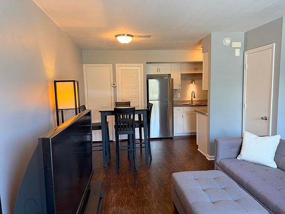 5th image of 2494 Etiwan Ave APT L4