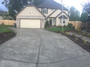 1586 NE 19th Loop, Canby, OR 97013