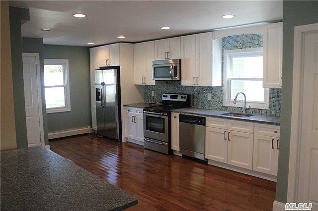 1st image of 6 Pritchard Cres