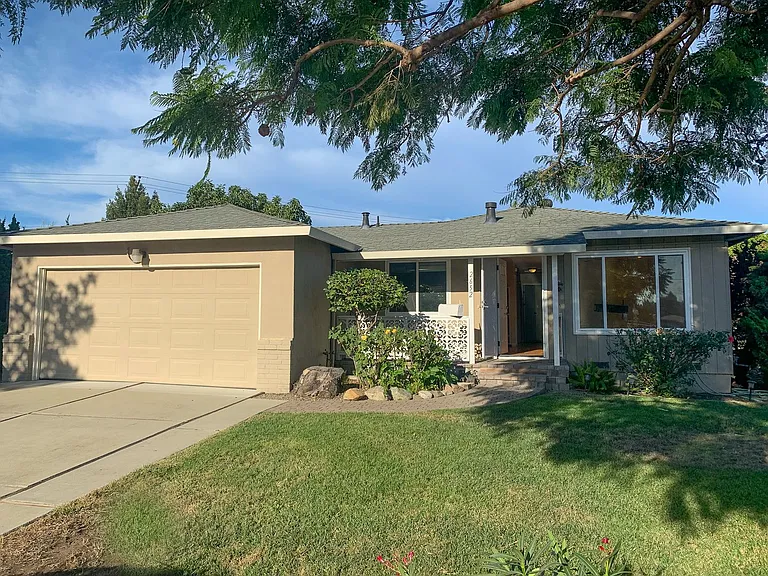 2652 Day Ct — Photo 1