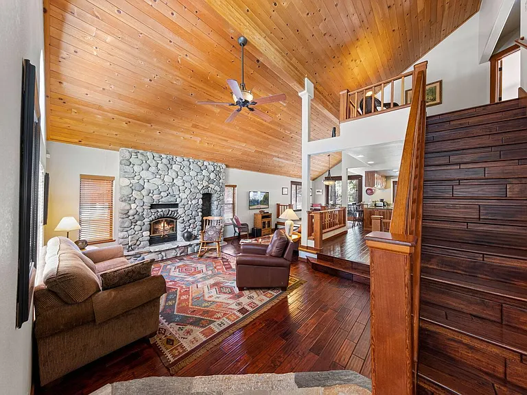 11960 Brookstone Dr — Photo 3