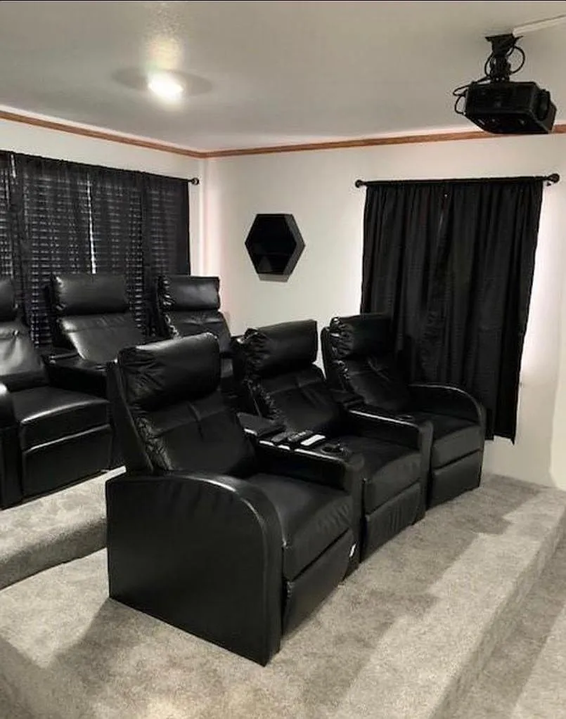 movie theater - 857 Oakridge Dr