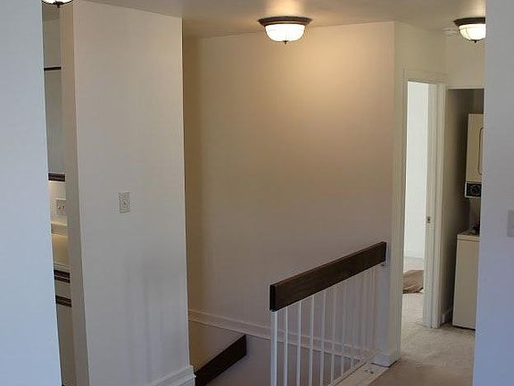 3rd image of 66 Hawthorne Ct NE #66