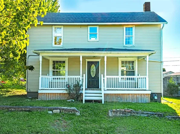 1211 Lawn Ave, Connellsville, PA 15425