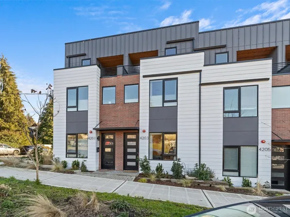 4203 SW Raymond Street, Seattle, WA 98136