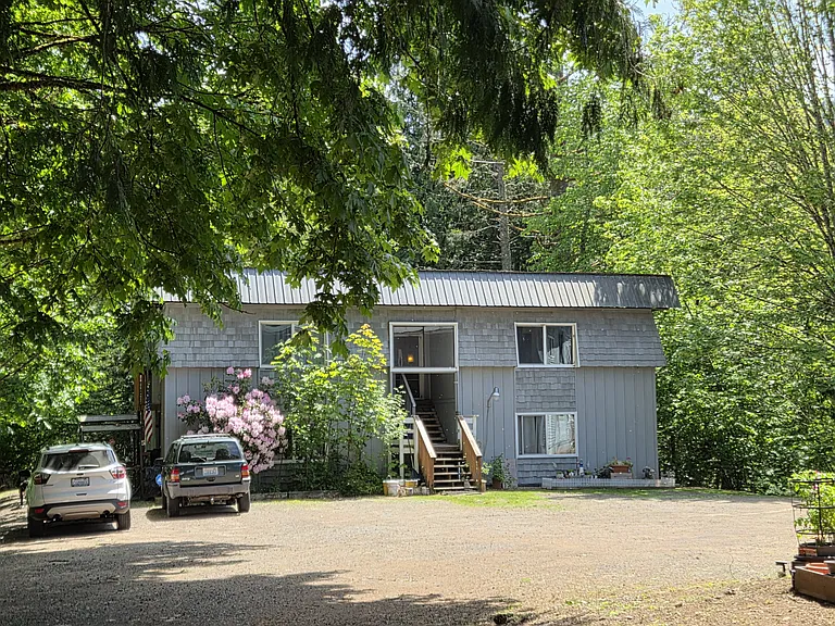 200 Cherry Ln #8 — Photo 2