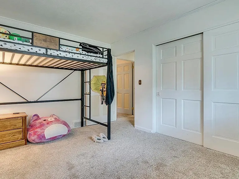 809 N Alpine Rd — Photo 13