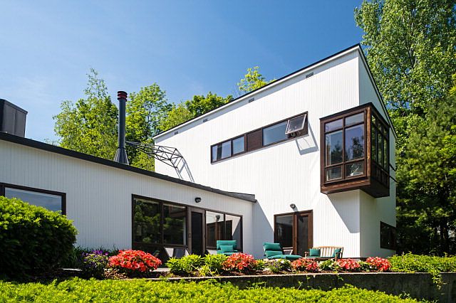2nd image of 113 Wood Cliff Dr